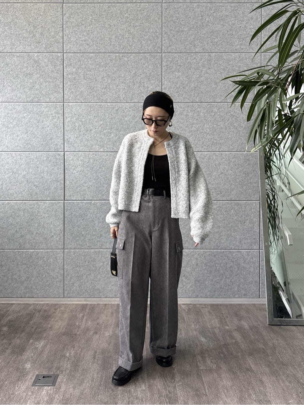 kotakiさんの「INDIVI｜【MILLELA FIRENZE】ショルダームーンバッグ」を使ったコーディネート