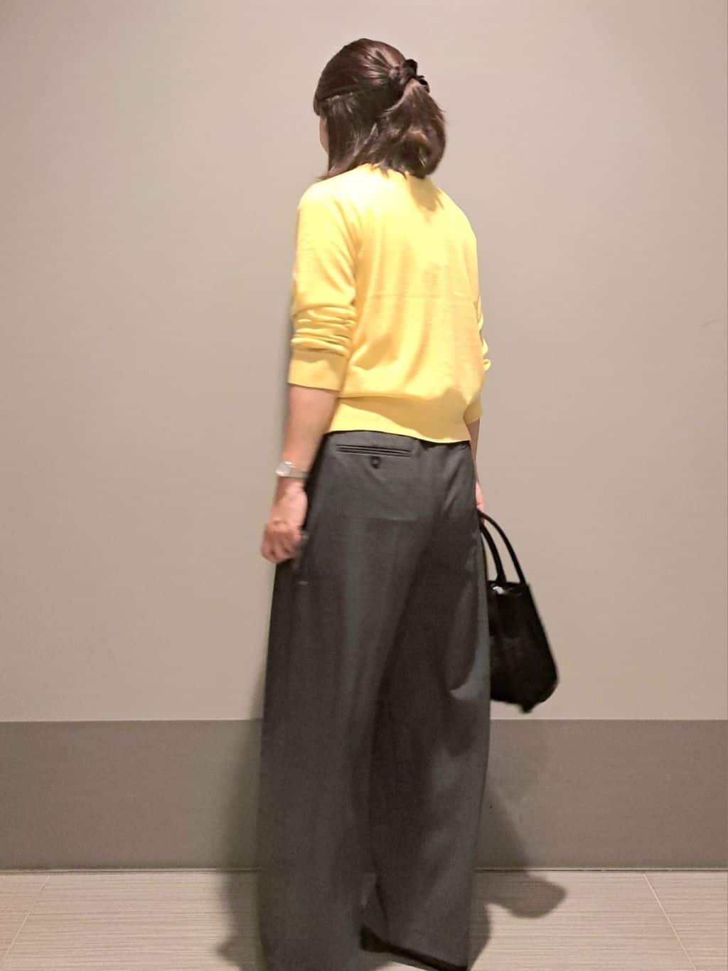 Takahashiさんの「DRESSTERIOR｜◆20／1シルケット風天竺Tシャツ」を使ったコーディネート