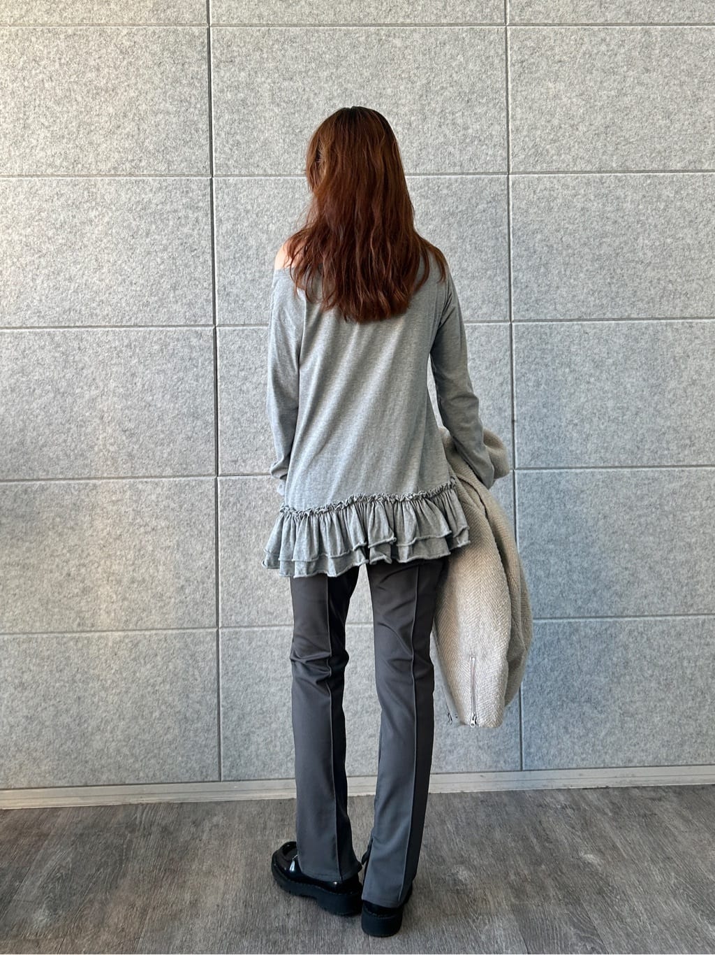 harunaさんの「CODE A｜easy ruffled tee」を使ったコーディネート