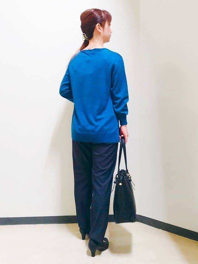 花さんの「Reflect｜【ちくちくしない／アンサンブル可／通勤におすすめ◎】オフボディニット」を使ったコーディネート