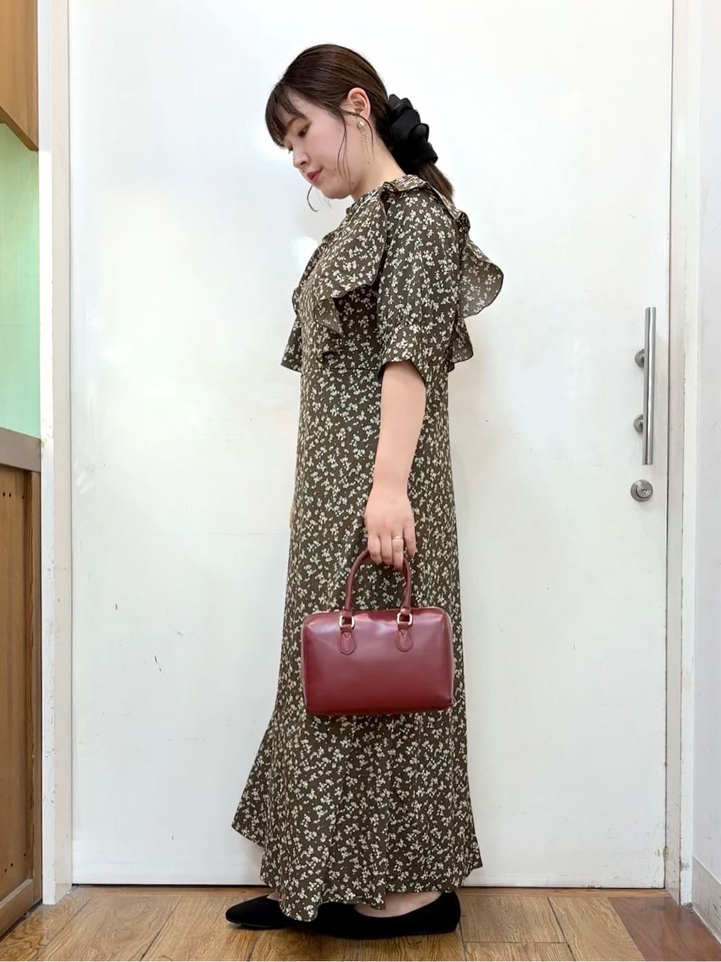 だいわさんの「SHOO･LA･RUE｜ラクチン フラットパンプス」を使ったコーディネート