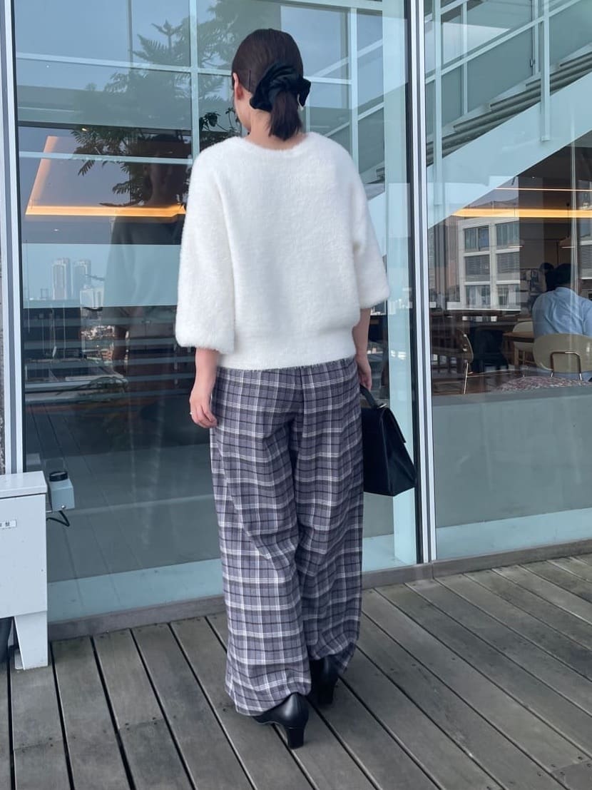 abeさんの「Couture brooch｜リボンデザイン2WAYバッグ」を使ったコーディネート