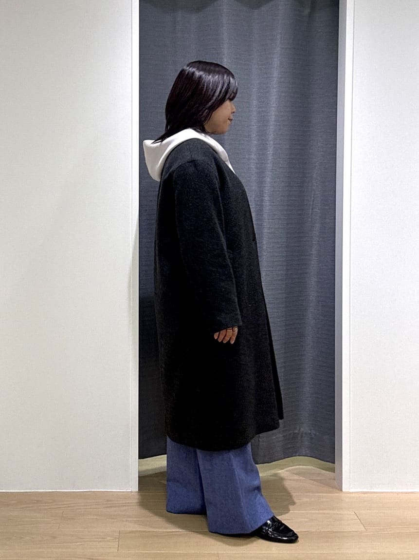 Akiさんの「INDIVI｜【軽量／ウール混】ライトフォルム ロングコート」を使ったコーディネート