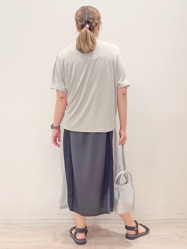 naoさんの「SHOO･LA･RUE｜【UV/さらさらタッチ】女性らしさ漂う 5分袖ボレロカーディガン」を使ったコーディネート