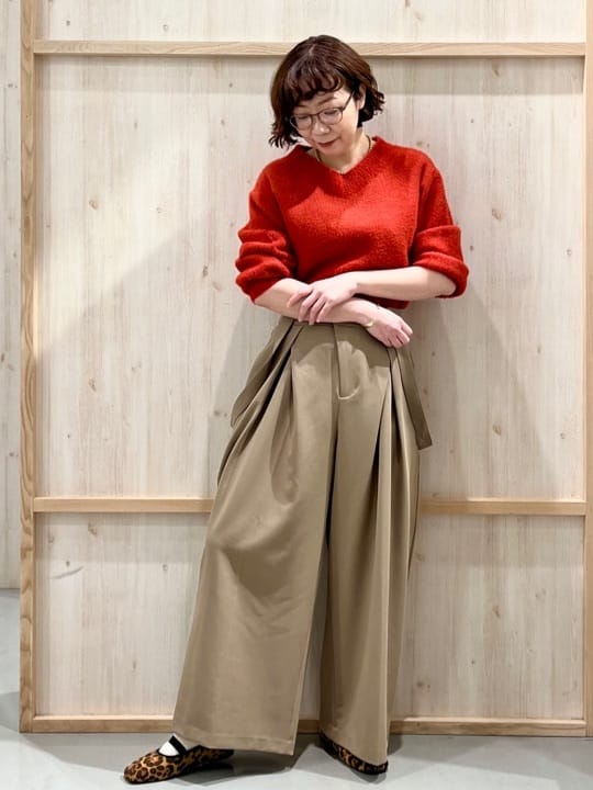 nakoさんの「THE SHOP TK｜【洗える】上品にきらめく フェザーラメニット」を使ったコーディネート