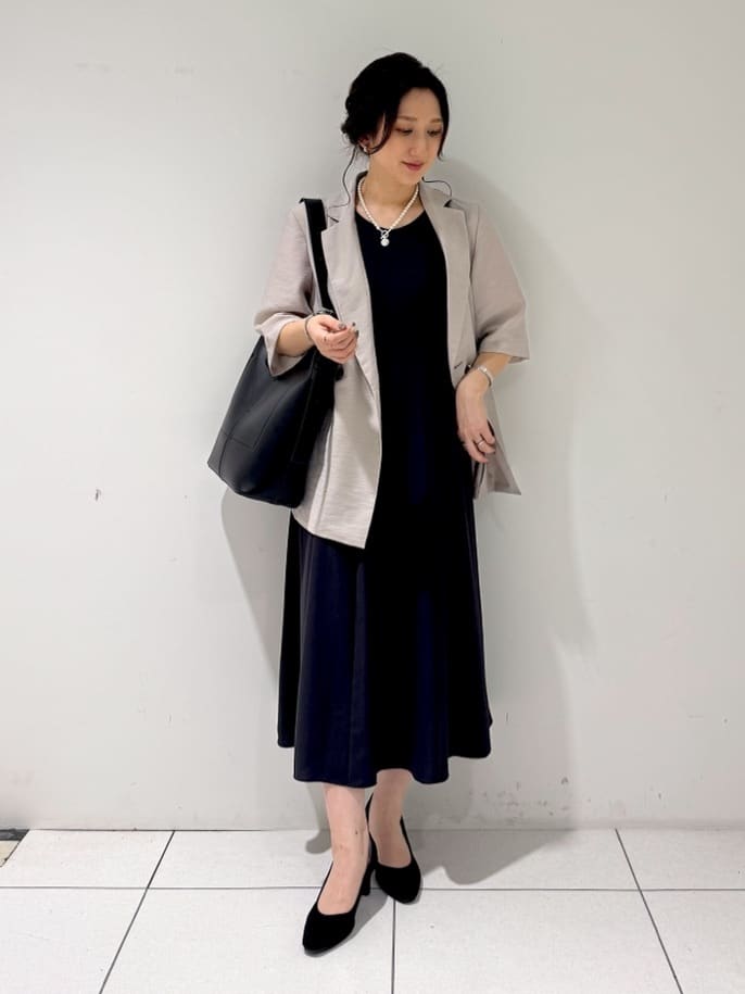 そんさんの「INDIVI｜【美シルエット】ノースリーブワンピース」を使ったコーディネート