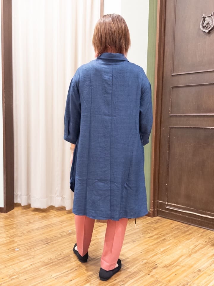 みかりん さんの「SHOO･LA･RUE｜【S-LL/体型カバー】さらっとしたタッチが魅力 デニムライクチュニック」を使ったコーディネート