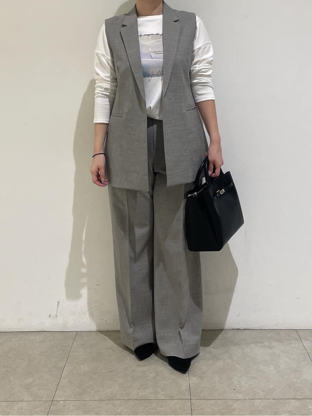 emikaさんの「INDIVI｜【セットアップ可能】凹凸ストレッチ素材テーラードカラージレジャケット」を使ったコーディネート
