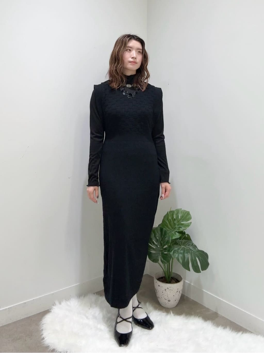 Suma Una本部スタッフさんの「SunaUna｜【COLLECTION LINE】スパンコール ニットワンピース」を使ったコーディネート