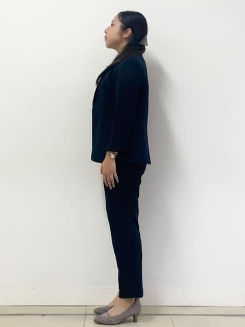 chisaさんの「Reflect｜【一枚着で着映え◎／ジャケットのインナーにも】フロント開きブラウス」を使ったコーディネート