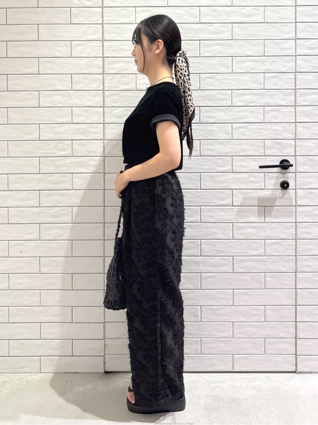 ayumiさんの「OPAQUE.CLIP｜フロッキーチュールTシャツ【洗濯機洗い可】」を使ったコーディネート