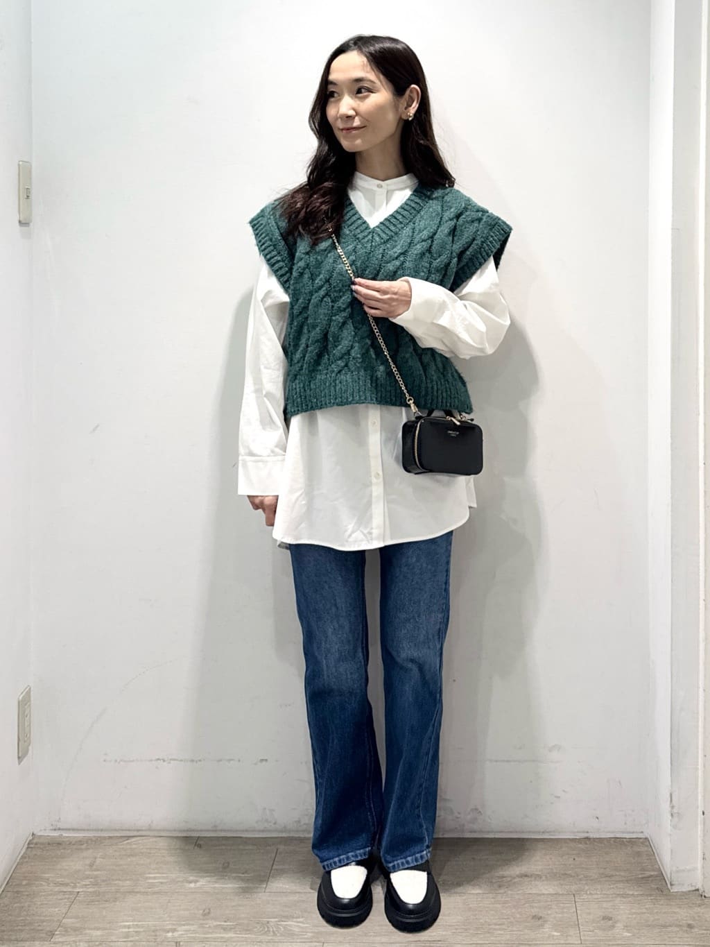 yuicciさんの「OPAQUE.CLIP｜バンドカラーシャツ【洗濯機OK】」を使ったコーディネート