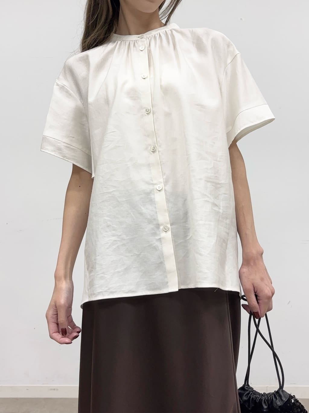 清水夏姫さんの「DRESSTERIOR｜スパンコール2WAY巾着バッグ」を使ったコーディネート