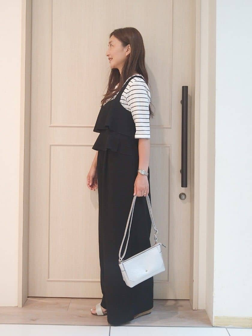 mi-saさんの「SHOO･LA･RUE｜【洗える/S-LL】ティアードフリルサロペット」を使ったコーディネート