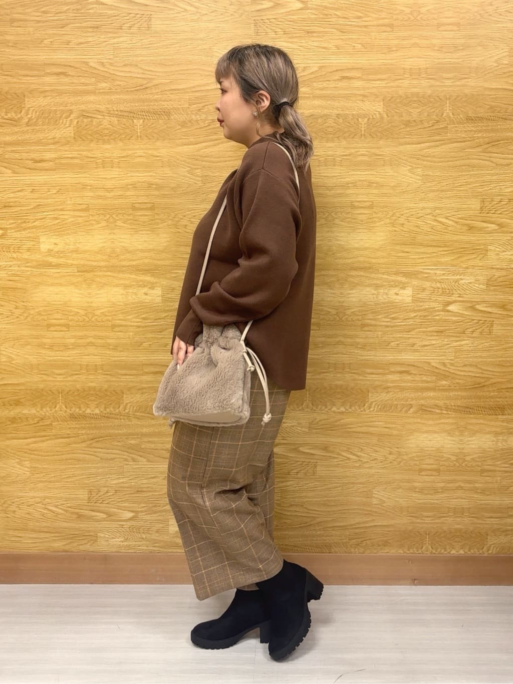 ぁむさんの「SHOO･LA･RUE｜【洗濯機可/S-LL】きちんと見えする あったか裏起毛ガウチョパンツ」を使ったコーディネート