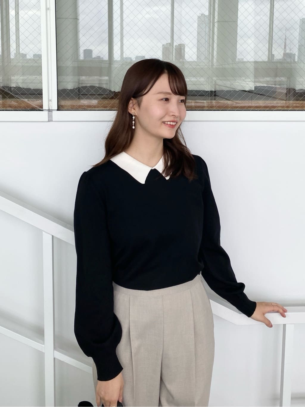 みさかさんの「index｜ウールライクストレッチテーパードパンツ／セットアップ対応【洗濯機OK】」を使ったコーディネート