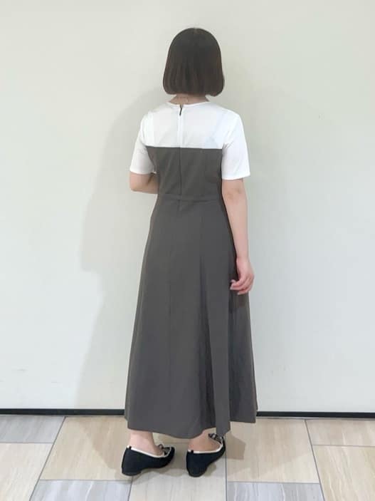 Mitsukiさんの「UNTITLED｜【きれいめカジュアル/セミフレア】異素材ドッキングワンピース」を使ったコーディネート