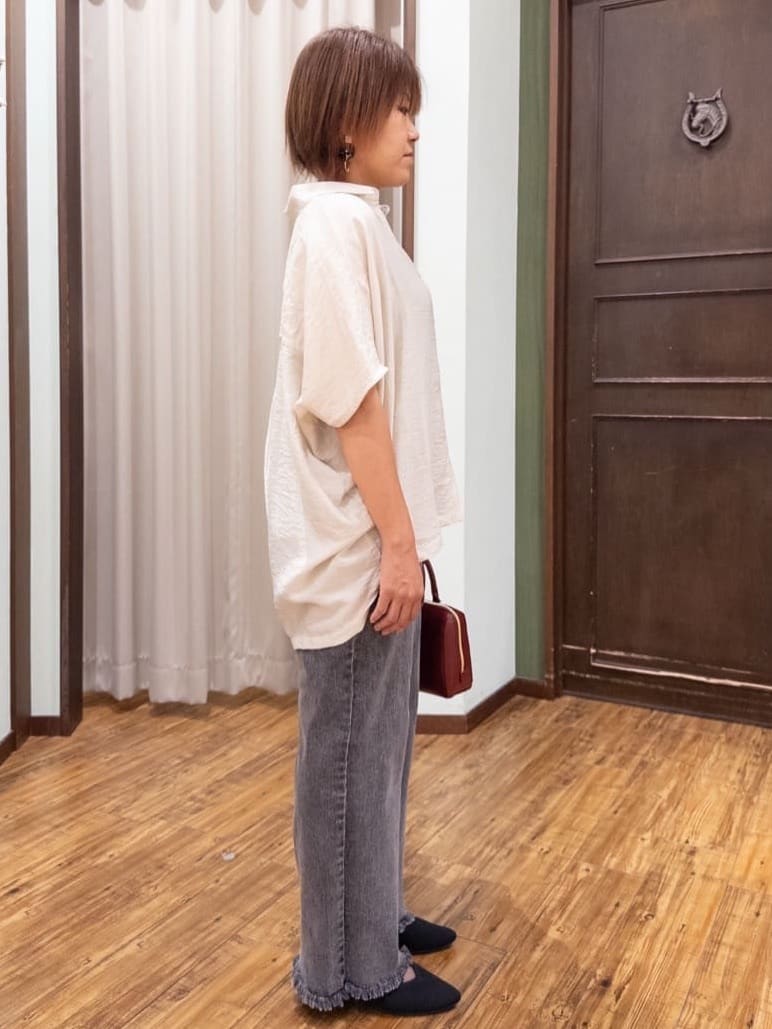 みかりん さんの「SHOO･LA･RUE｜【洗える/S-LL/5分袖】1枚でも羽織としても。さらさらドレープシャツ」を使ったコーディネート
