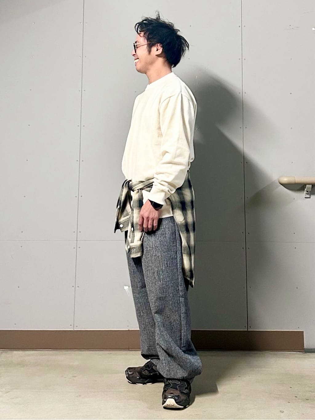KENJI Iさんの「THE SHOP TK｜【触れるたびに心地良い】ライトモールニット　洗濯機OK/ユニセックスでおすすめ！」を使ったコーディネート