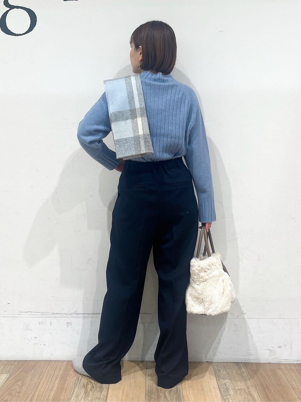 山さんさんの「grove｜【洗える】バックリブ切替ニット」を使ったコーディネート