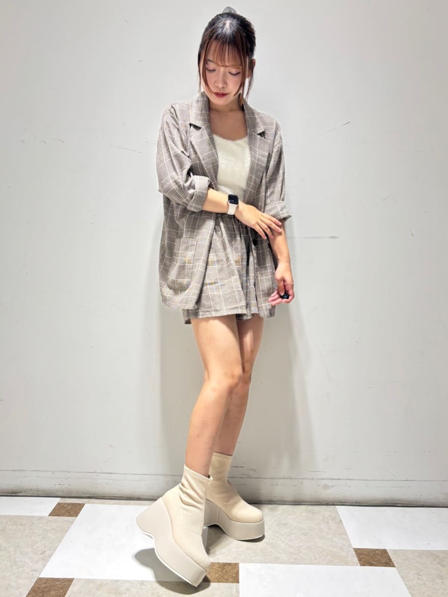 せらら⭐️さんの「ESPERANZA｜厚底ニットショートブーツ」を使ったコーディネート