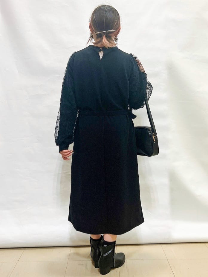 YUIさんの「SHOO･LA･RUE｜【S-LL】お袖チュールレース切り替えワンピース」を使ったコーディネート