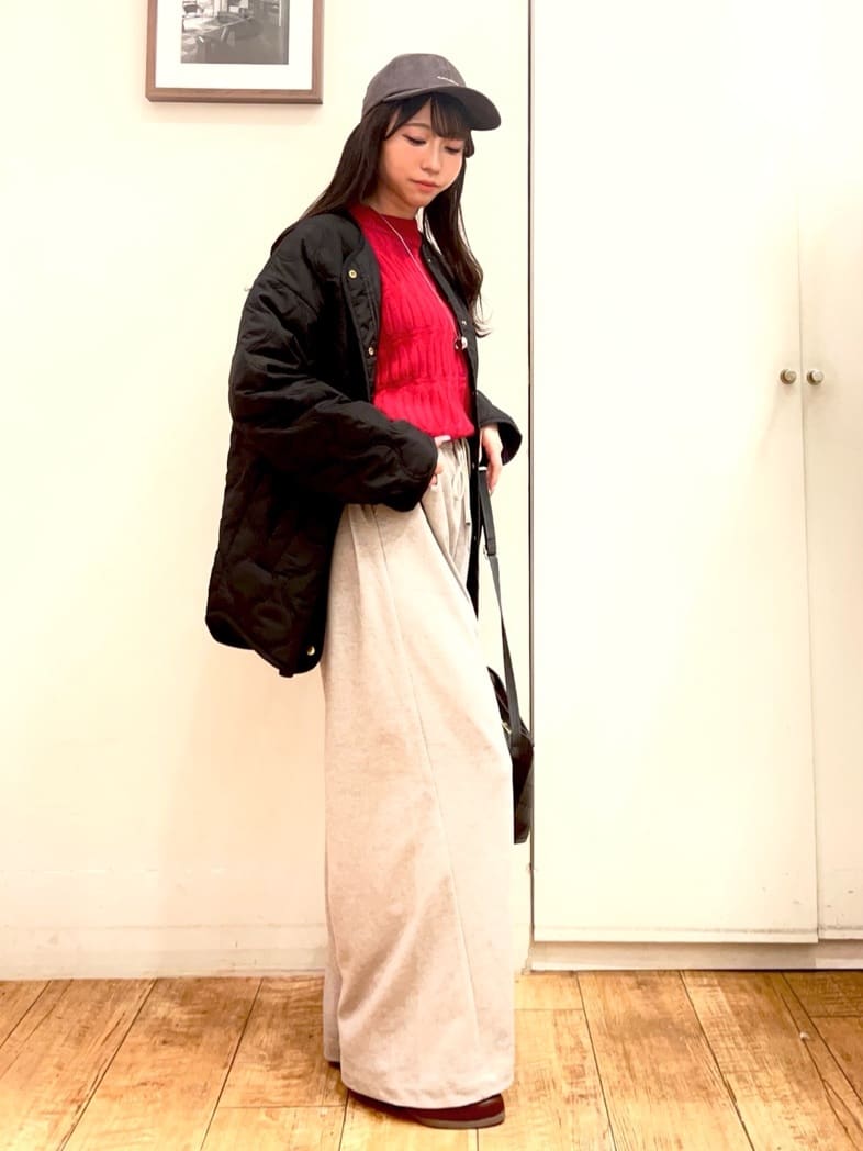 AIRIさんの「SHOO･LA･RUE｜【洗濯機可／毛玉レス】シンプルケーブル柄ニット」を使ったコーディネート
