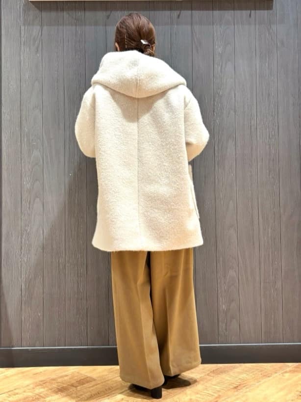 meiさんの「SHOO･LA･RUE｜【S-LL】大人も着やすいシックなカラー 主役級フリンジニット」を使ったコーディネート