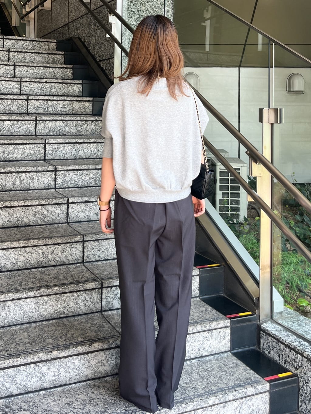 HANNAさんの「OPAQUE.CLIP｜スウェットライクドルマンスリーブニット【洗濯機洗い可】」を使ったコーディネート