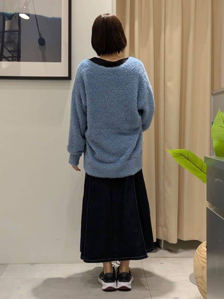 なめさんの「THE SHOP TK｜【ふわふわあったか】フェザーカーディガン」を使ったコーディネート