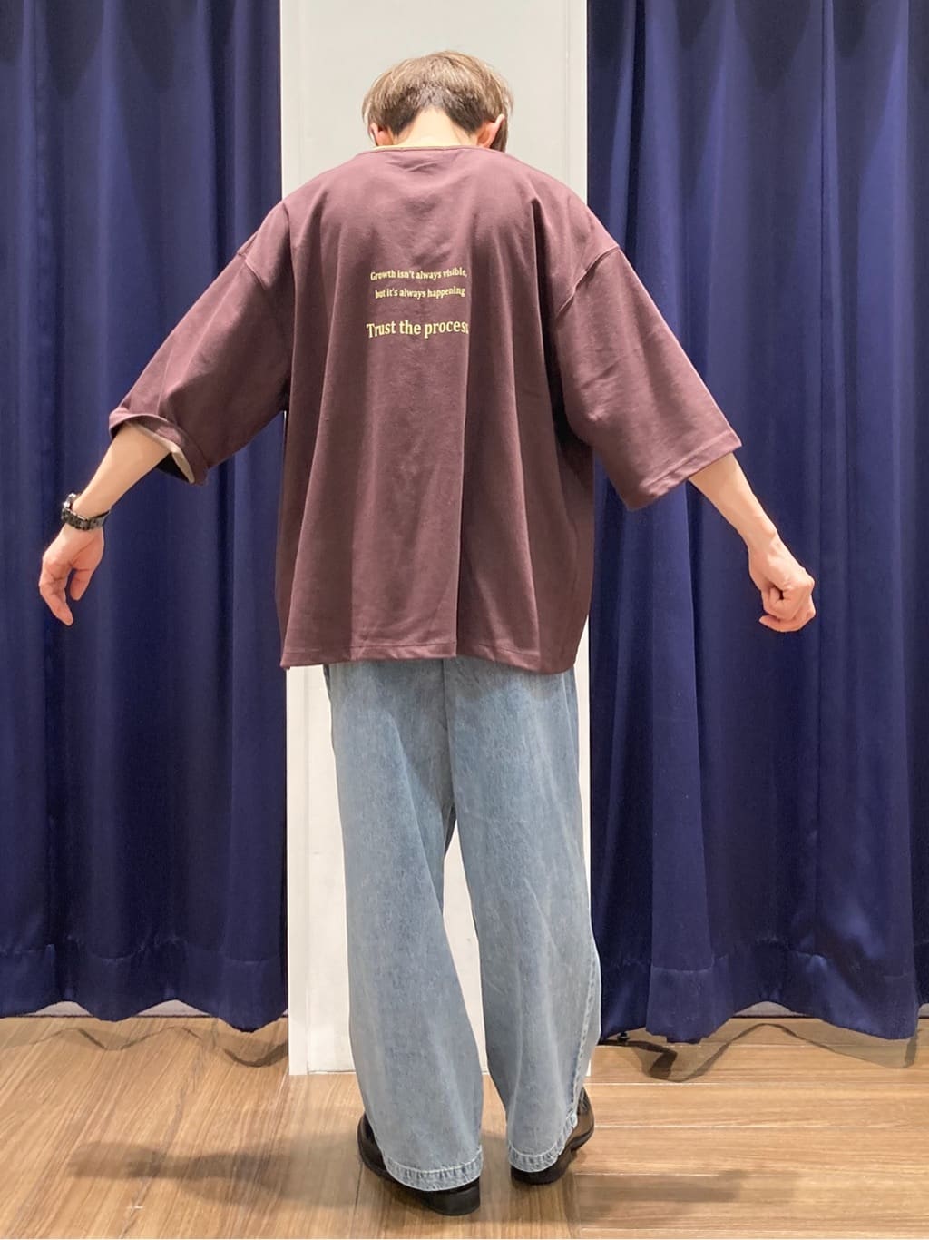 つーじーさんの「THE SHOP TK｜配色刺繍6分袖Tシャツ 【ビッグシルエット／洗濯機OK】」を使ったコーディネート