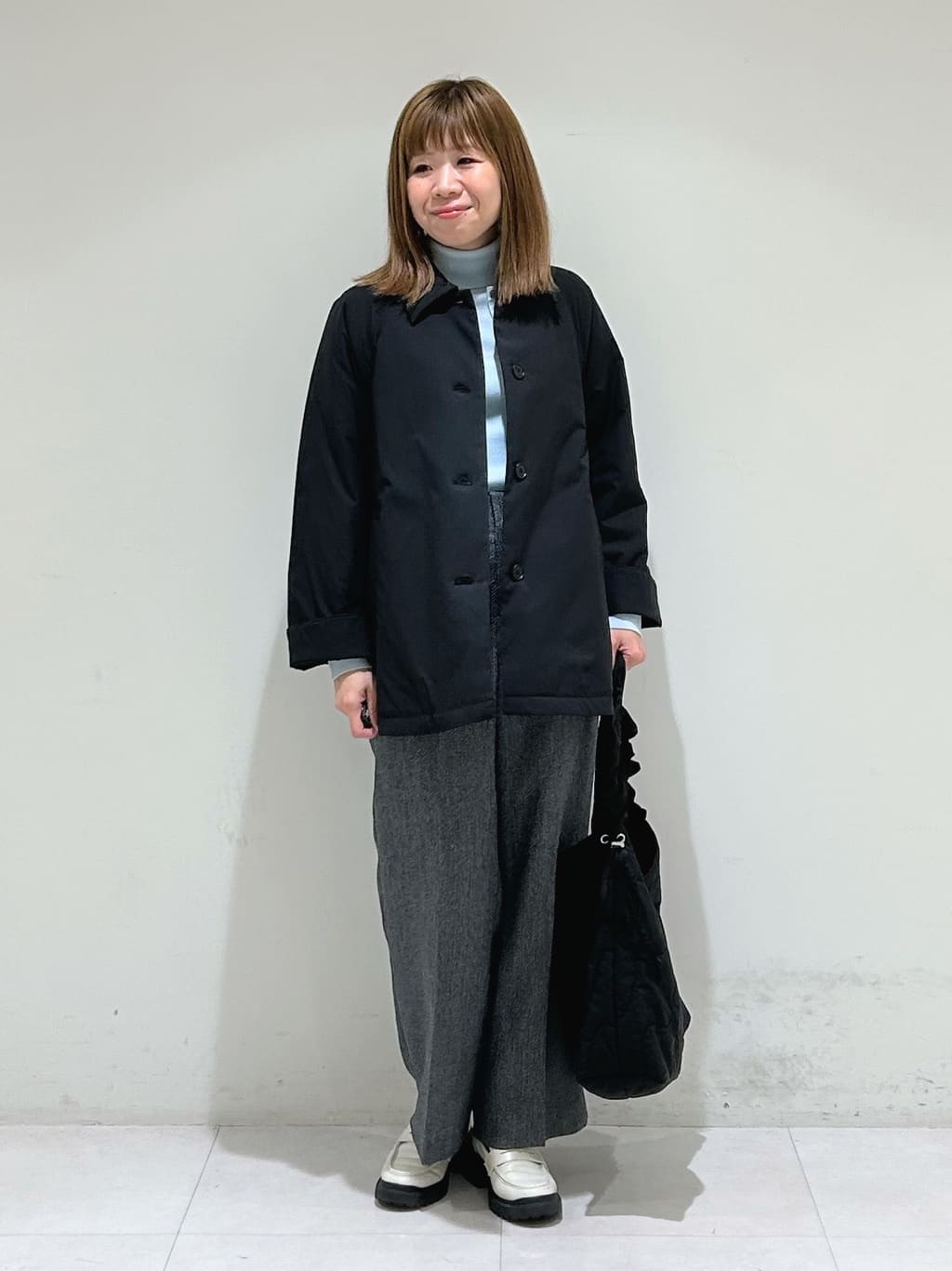 tsuyuさんの「INDIVI｜【洗える／毛玉になりにくい】エクストラファインウール リブタートルニット」を使ったコーディネート