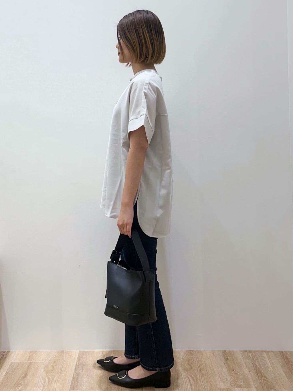 suzukaさんの「OPAQUE.CLIP｜《5色展開／SS-LLサイズ》スキッパー金ボタンブラウス／セットアップ対応【防シワ／ストレッチ／洗濯」を使ったコーディネート