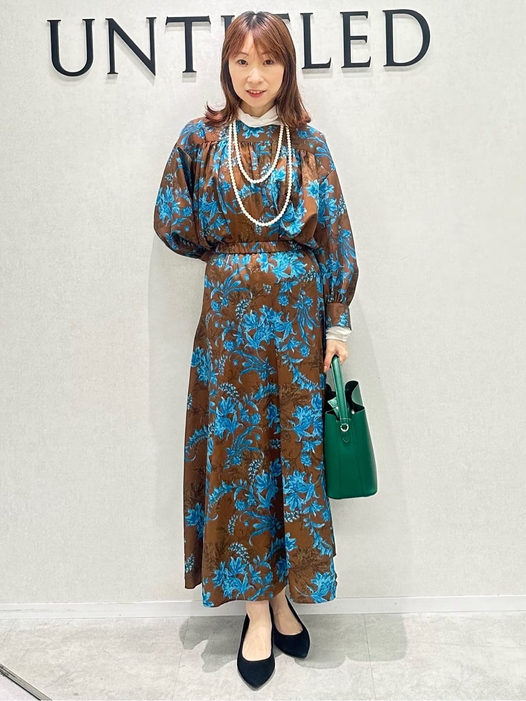 Miwaさんの「UNTITLED｜【洗える/セットアップ可能】オーナメントフラワー ブラウス」を使ったコーディネート