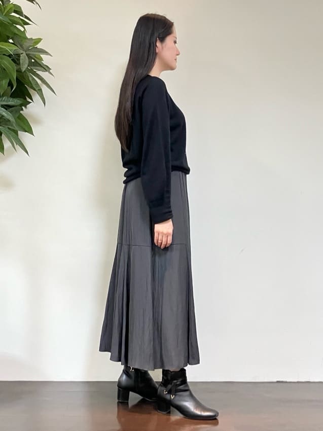 カレンさんの「UNTITLED｜【8色展開／コンパクト丈】レーヨン混 コクーンニット」を使ったコーディネート