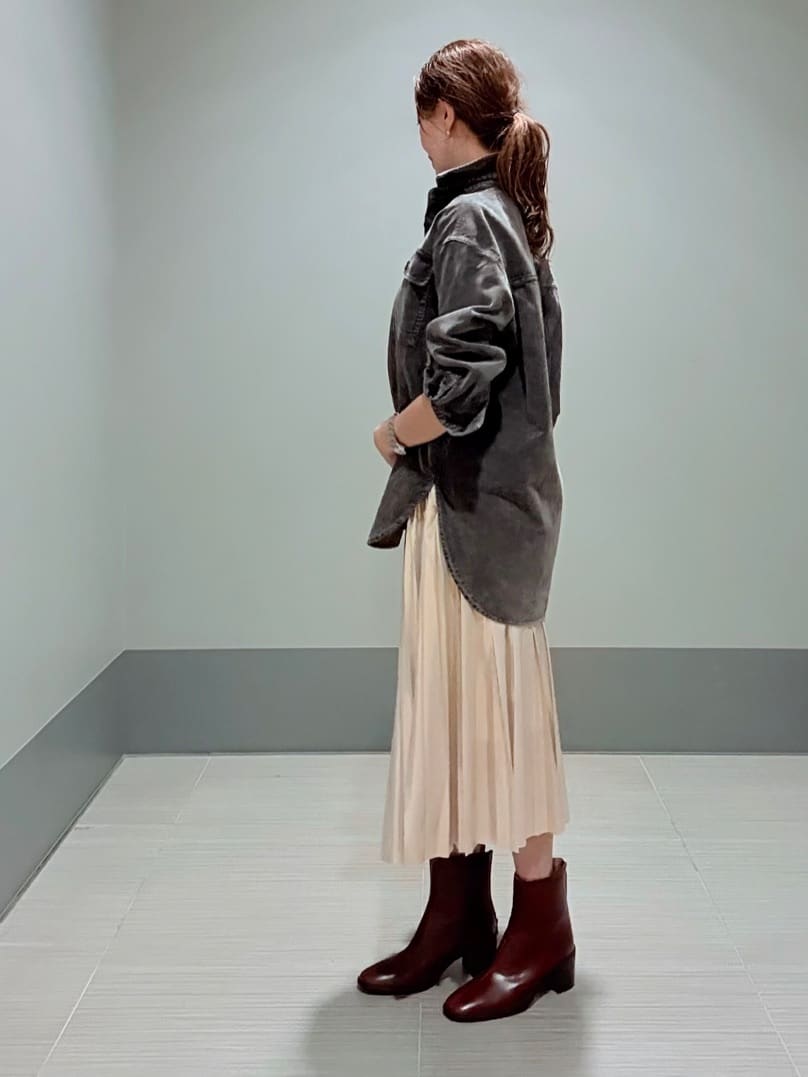 Yamaさんの「DRESSTERIOR｜【洗える/抜け感】コーデュロイガーメントダイシャツ」を使ったコーディネート