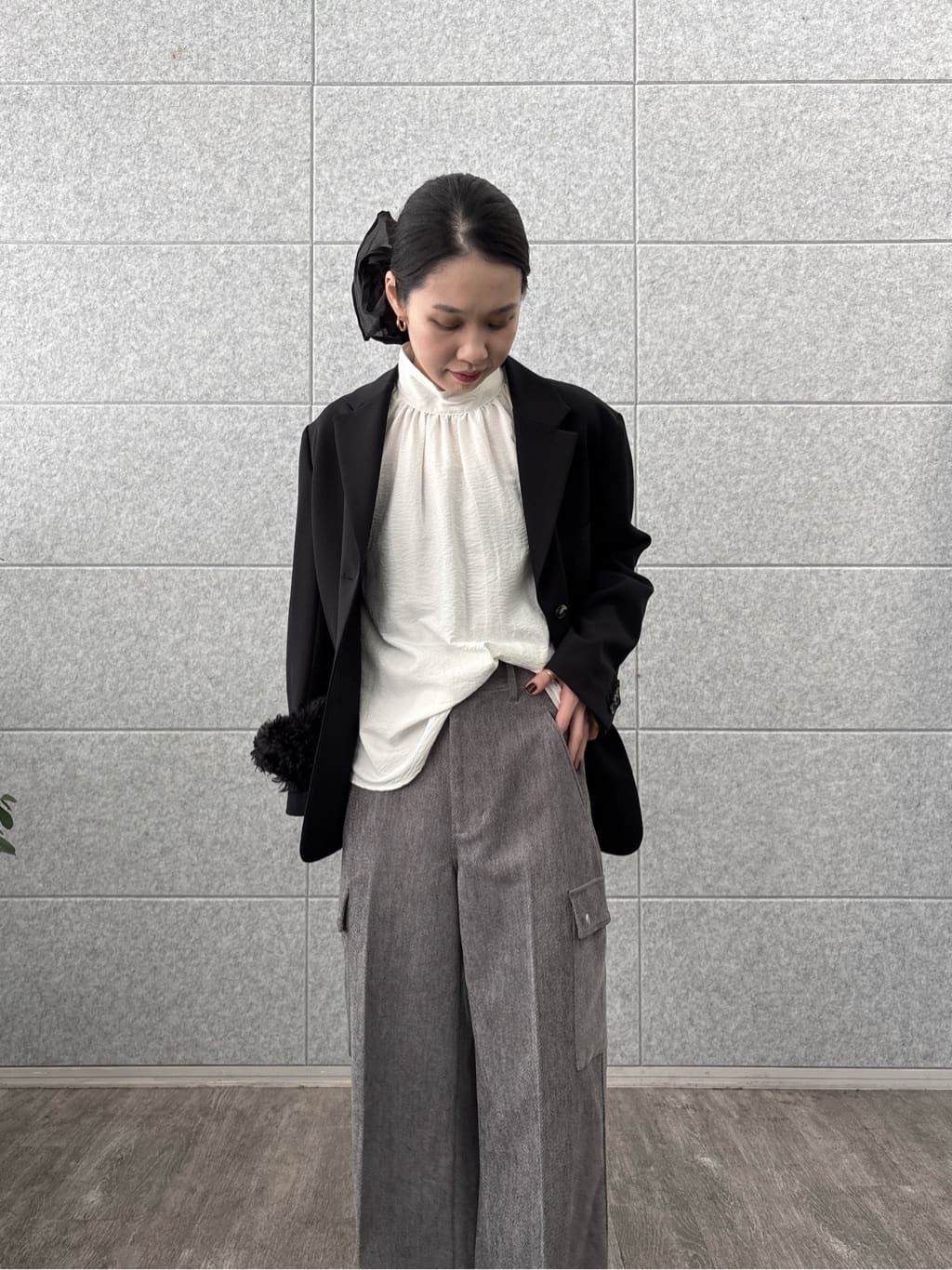 ひなさんの「INDIVI｜フェイクファーマイクロバッグ」を使ったコーディネート