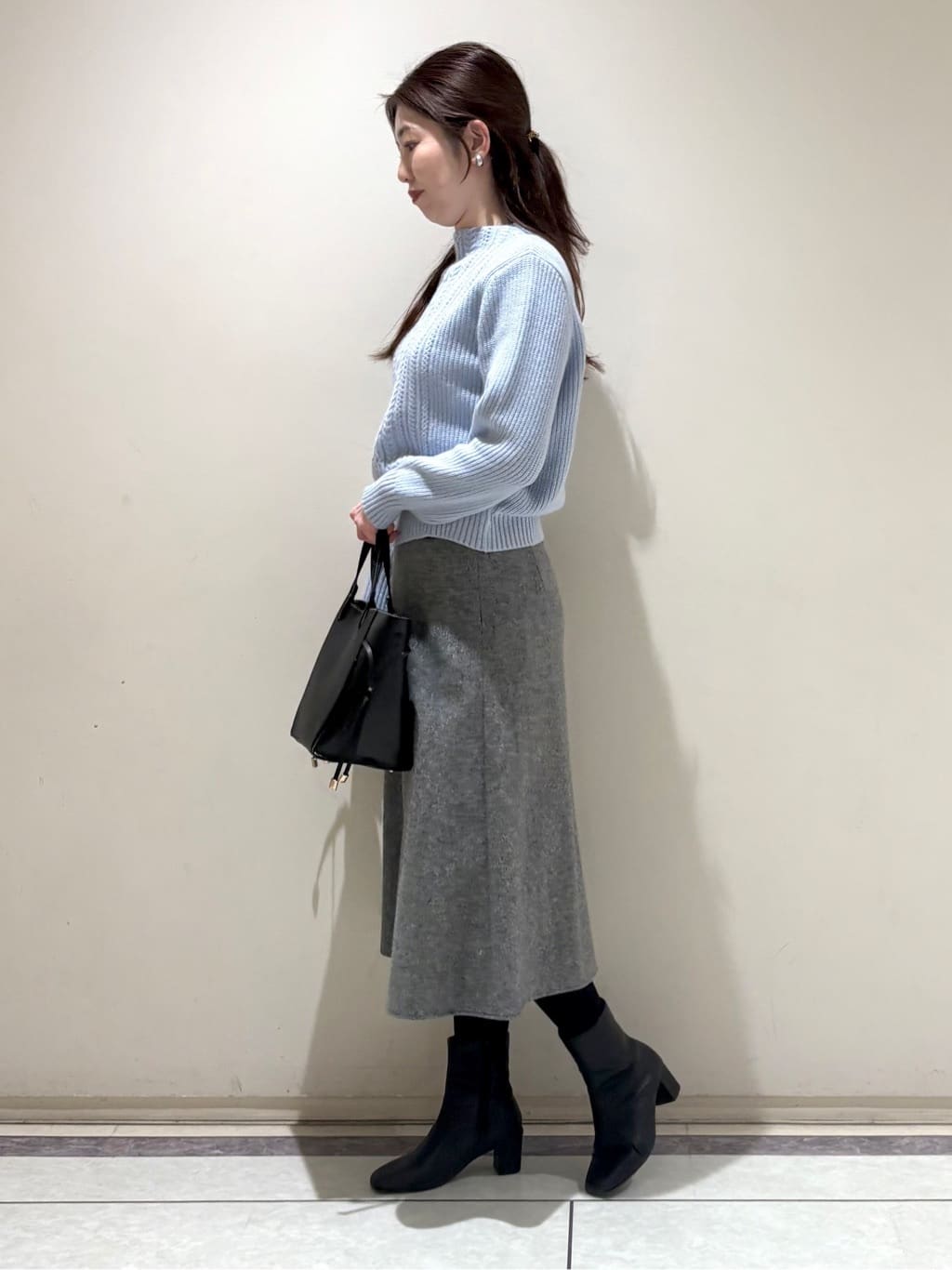 sakiさんの「COUP DE CHANCE｜【手洗い可／日本製】ケーブルニット」を使ったコーディネート