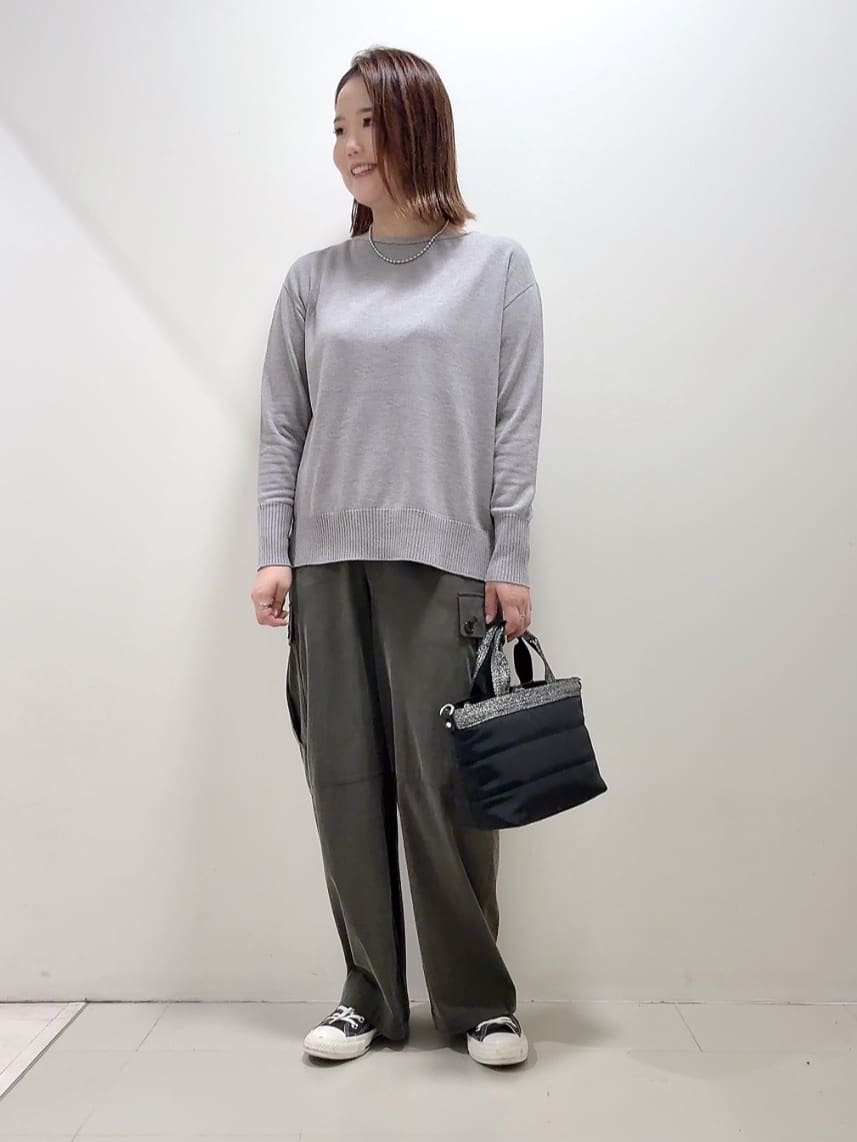 YUIさんの「UNTITLED｜【8色展開/体型カバー】魅せるタイムレスニット」を使ったコーディネート
