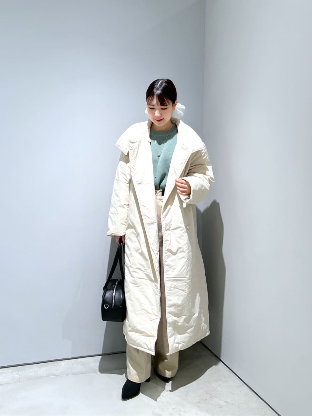 Renoさんの「INDIVI｜チノシャンプレータックパンツ」を使ったコーディネート