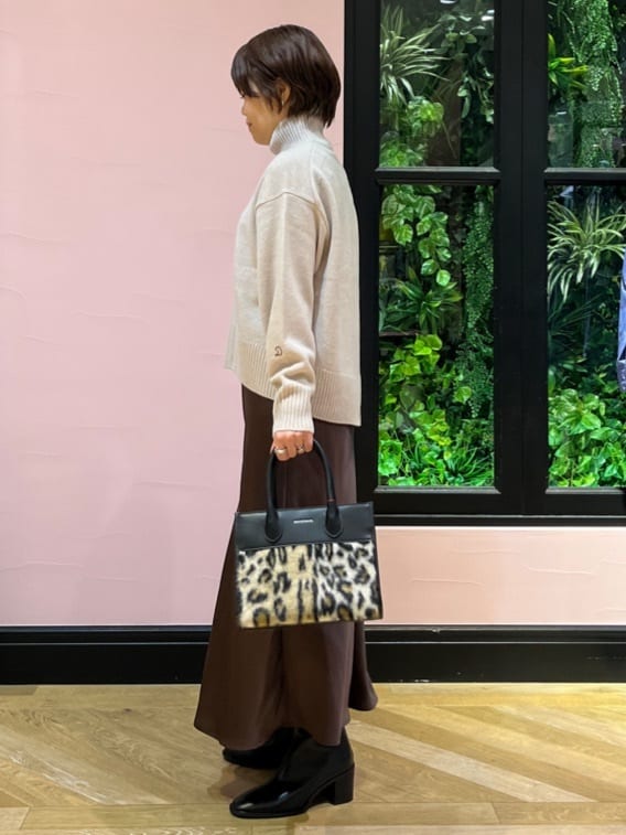 ogataさんの「DRESSTERIOR｜フェイクファーコンビリサイクルレザートートバッグ」を使ったコーディネート