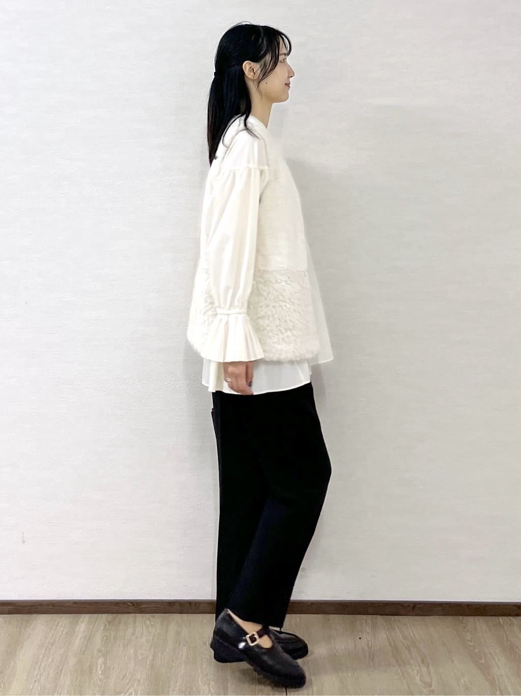 sachikoさんの「OPAQUE.CLIP｜プリーツキャンディスリーブブラウス【洗濯機洗い可】」を使ったコーディネート