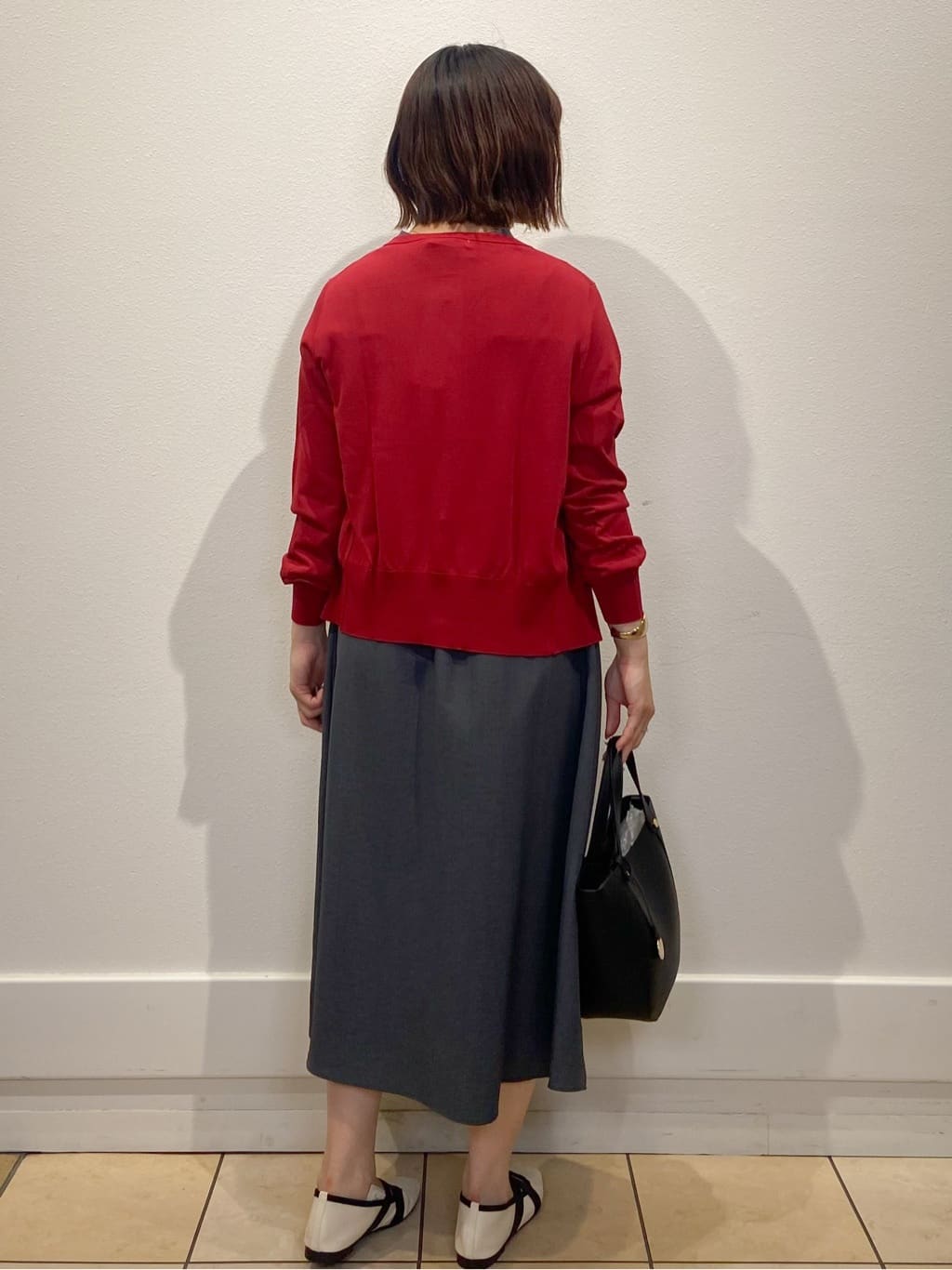 kimiさんの「index｜《美人百花掲載》ビジュークルーネックカーディガン【洗濯機洗い可／UVケア／接触冷感／抗ピル】」を使ったコーディネート