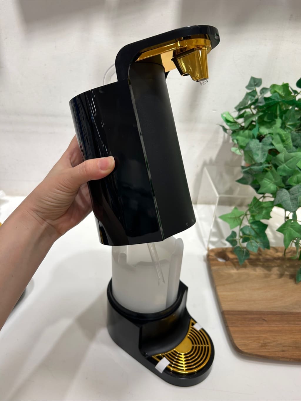 しーさんの「212 KITCHEN STORE｜スタンドビールサーバー BK ＜GREENHOUSE  グリーンハウス＞」を使ったコーディネート
