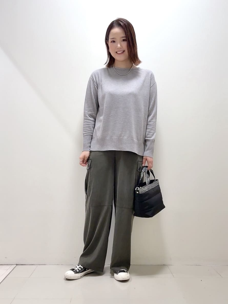 YUIさんの「UNTITLED｜【8色展開/体型カバー】魅せるタイムレスニット」を使ったコーディネート