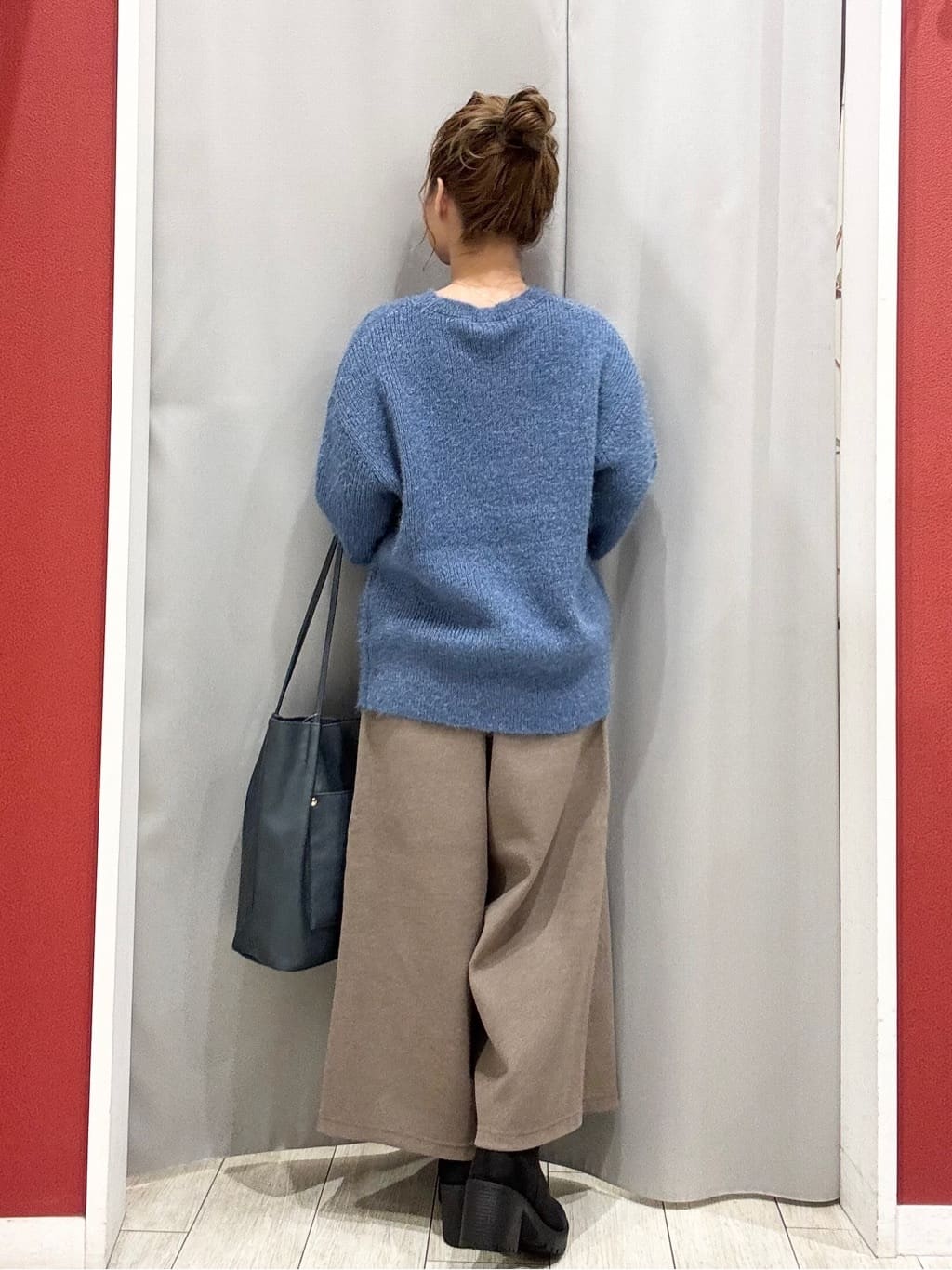 shioさんの「SHOO･LA･RUE｜【洗濯機可】美脚見え あったか圧縮ニット ガウチョパンツ」を使ったコーディネート