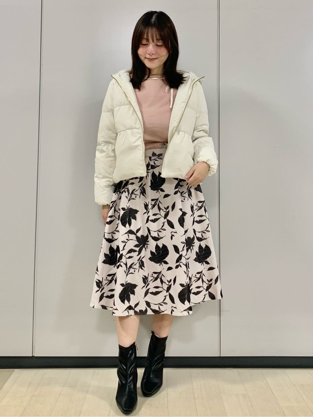 kasumiさんの「index｜KAWADAダウンペプラムショートコート【撥水／洗濯機OK／静電気防止裏地】」を使ったコーディネート