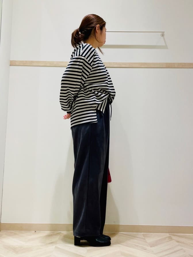 c_h_i_k_aさんの「SHOO･LA･RUE｜【S-LL/洗濯機可】マルチボーダー ミニ裏毛トップス」を使ったコーディネート