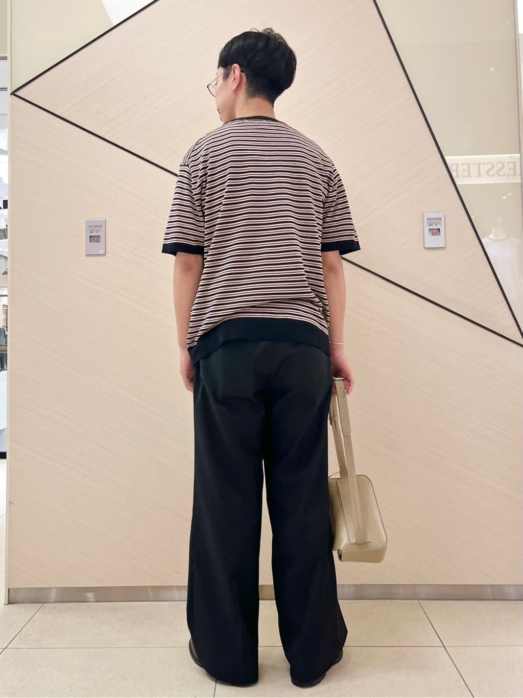 小山凌さんの「DRESSTERIOR｜」を使ったコーディネート
