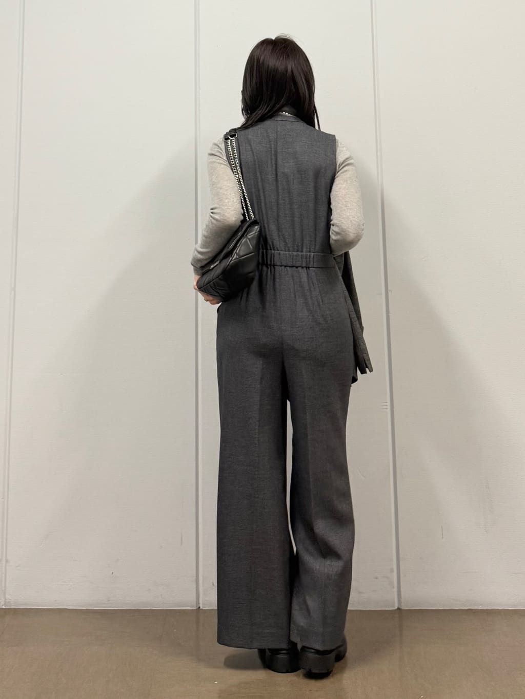 mizukiさんの「INDIVI｜【洗える／薄手／ラメ】シアーラメニット」を使ったコーディネート